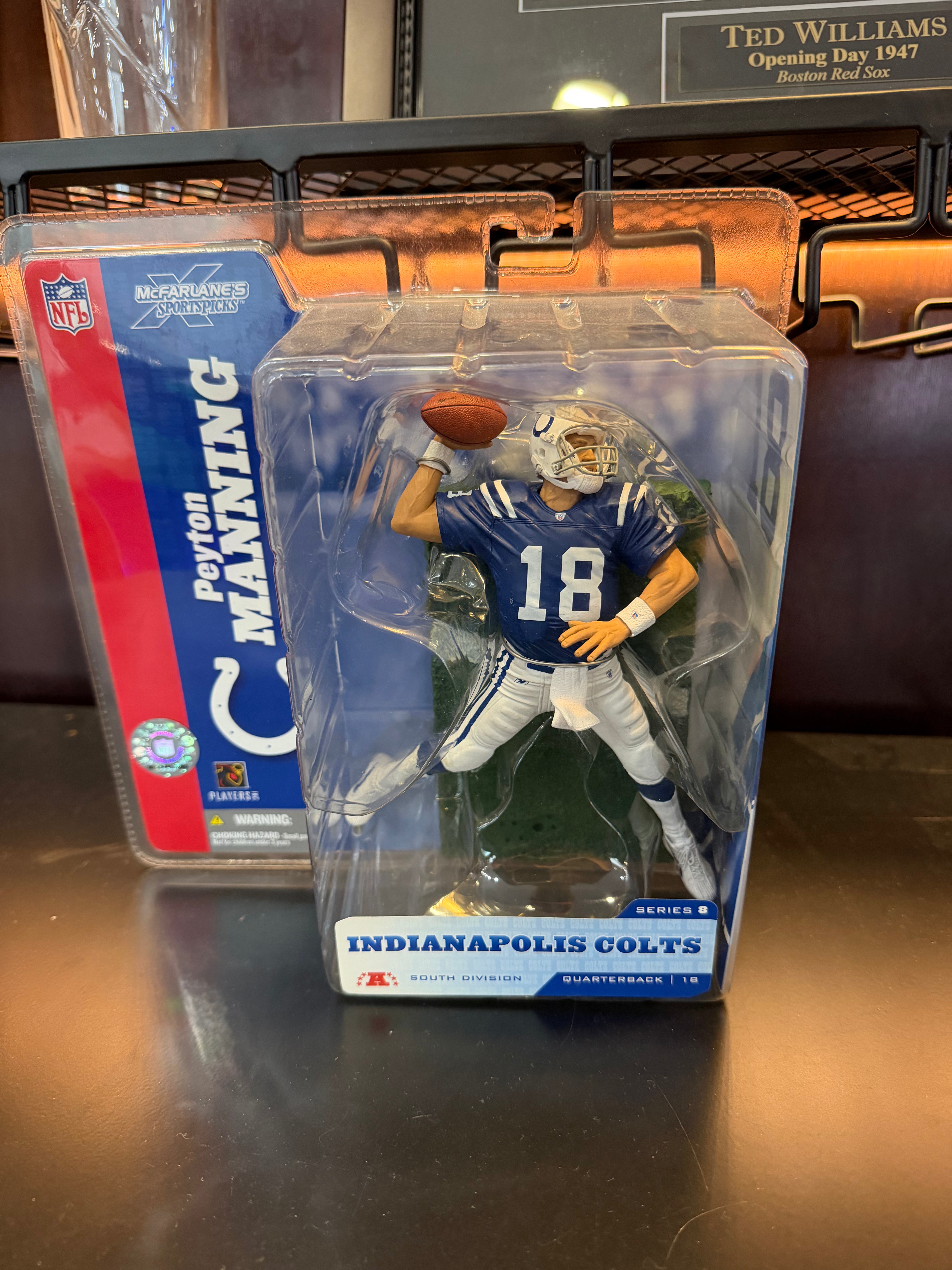 2004 McFARLANE NFL SERIES 8 PEYTON MANNING INDIANAPOLIS COLTS ACTION FIGURE